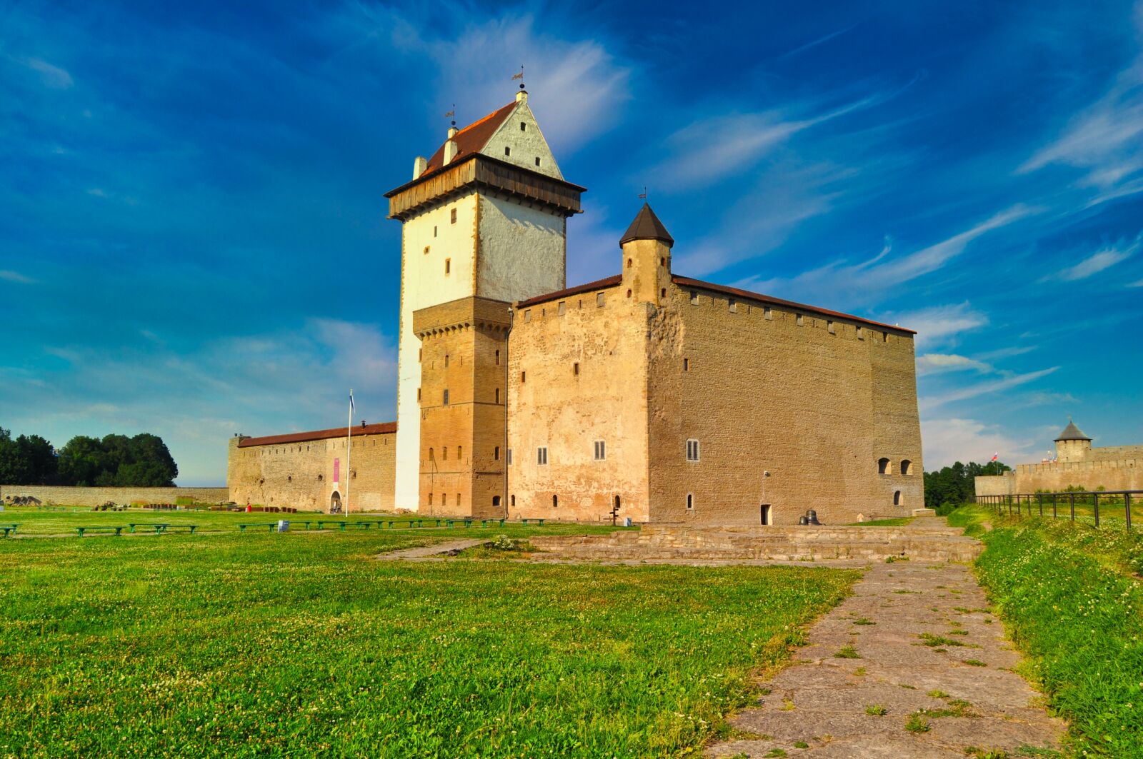 Nikon D5000 sample photo. Estonia, narva, monument photography
