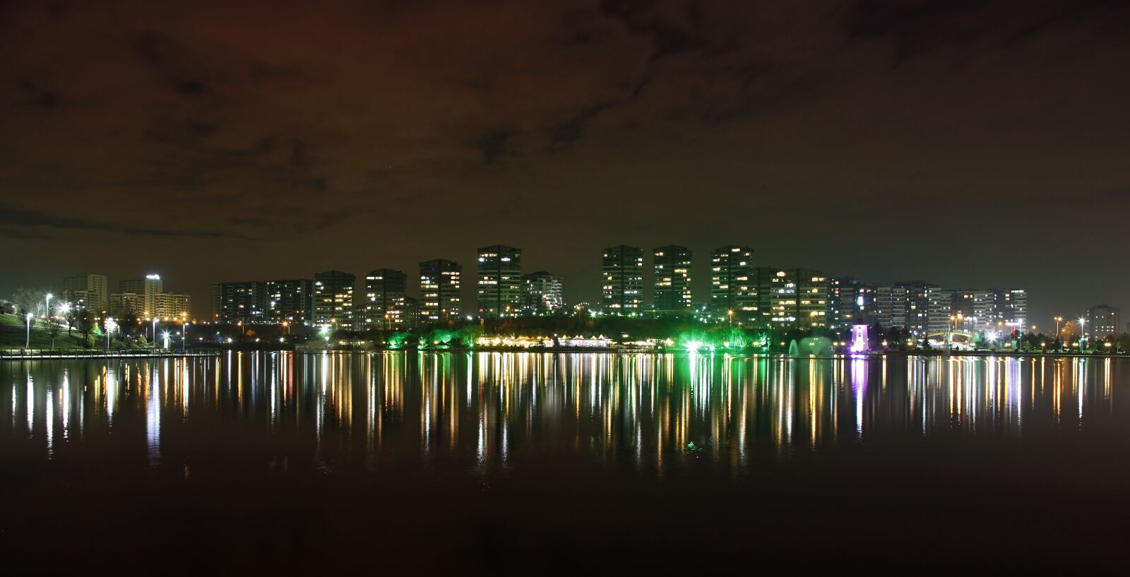 Canon EOS 5D Mark II sample photo. City, reflection, landscape photography
