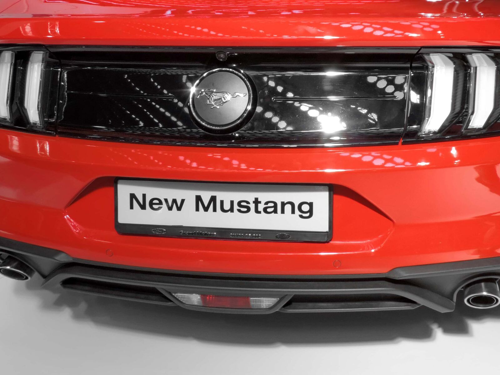 Nikon Coolpix P520 sample photo. Automobile, luxury, mustang, red photography