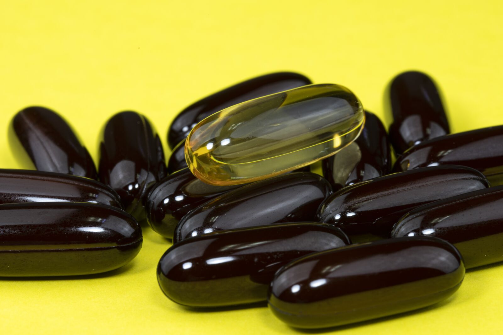 Canon EOS 6D Mark II sample photo. About, medicines, pills photography