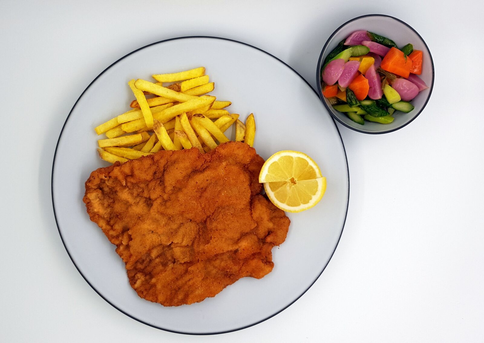 Samsung Galaxy S8 sample photo. Wiener schnitzel, food, schnitzel photography