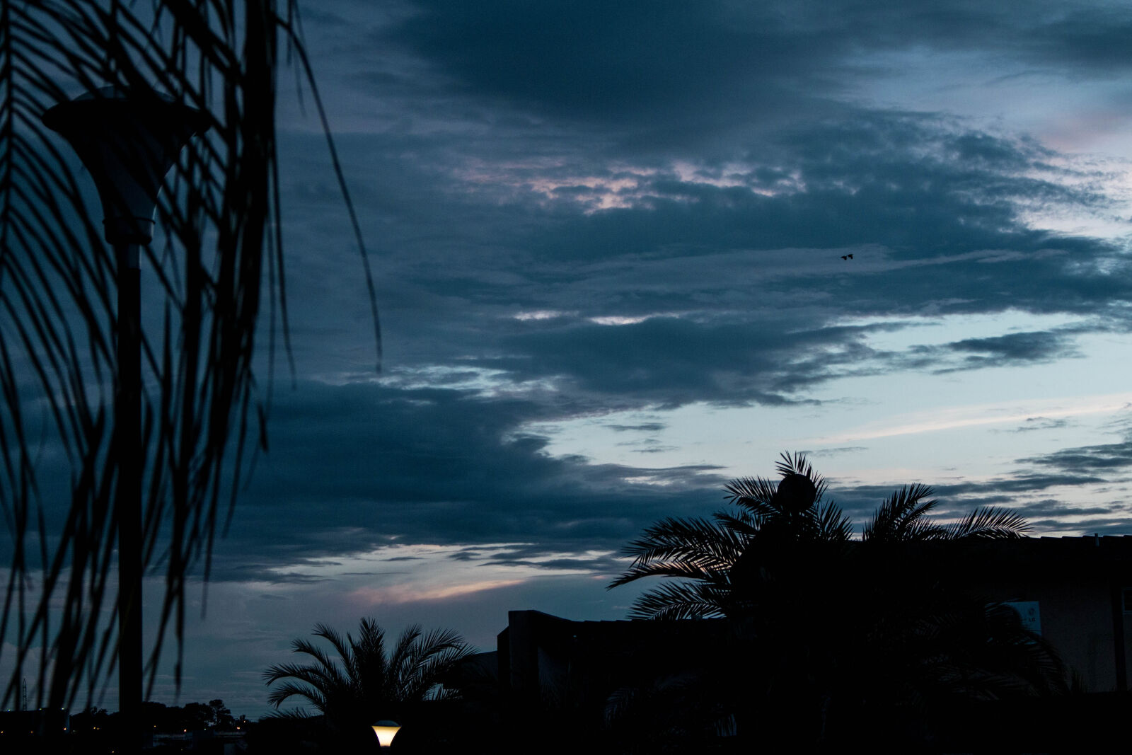 Canon EOS 700D (EOS Rebel T5i / EOS Kiss X7i) sample photo. Afternoon, blue, sky, shadows photography