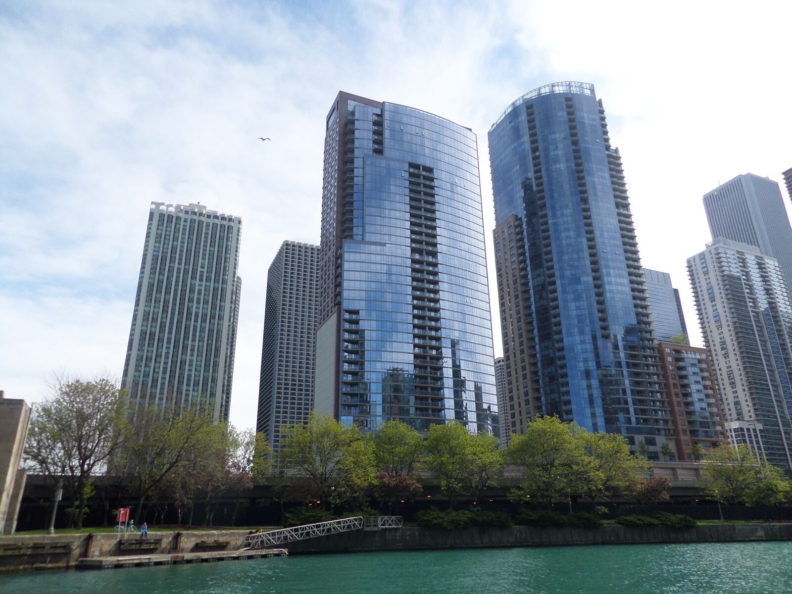 Samsung WB30F/WB31F/WB32F sample photo. River, city, chicago photography