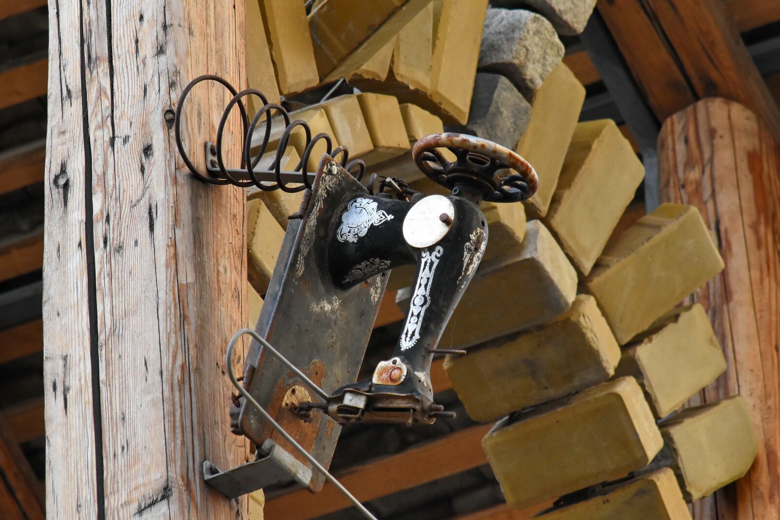 Nikon D5500 sample photo. Art, rust, sewing machine photography