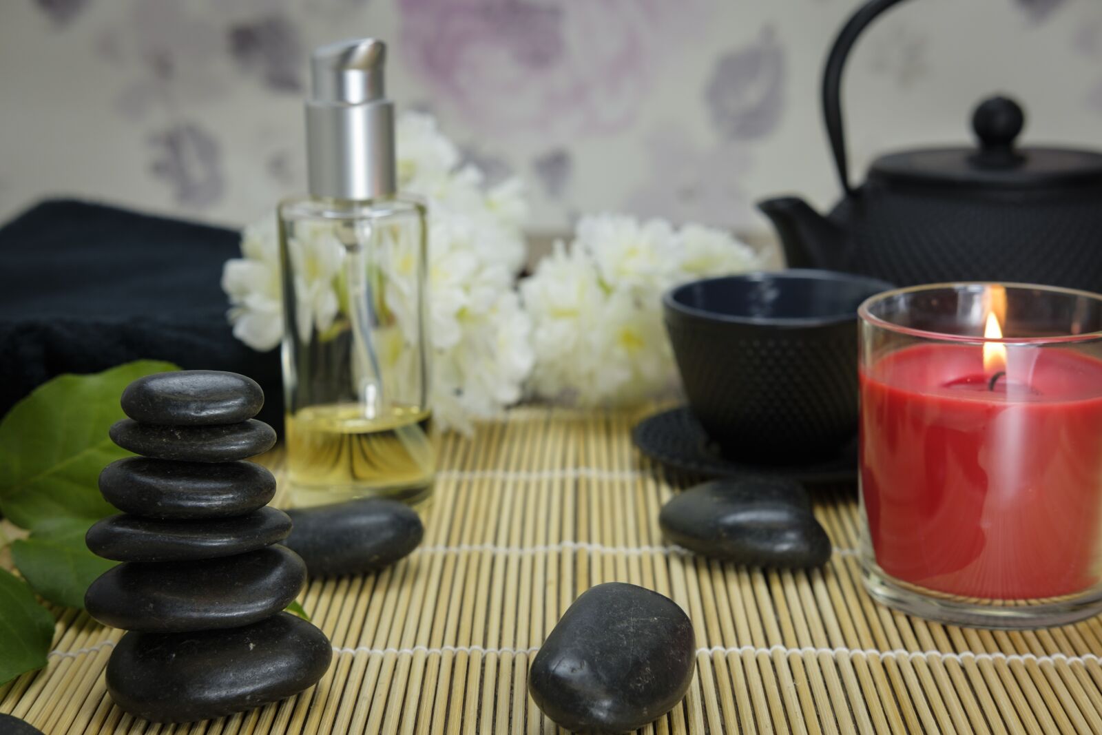 Fujifilm X-T2 + Fujifilm XF 35mm F2 R WR sample photo. Wellness, ayurveda, massage photography