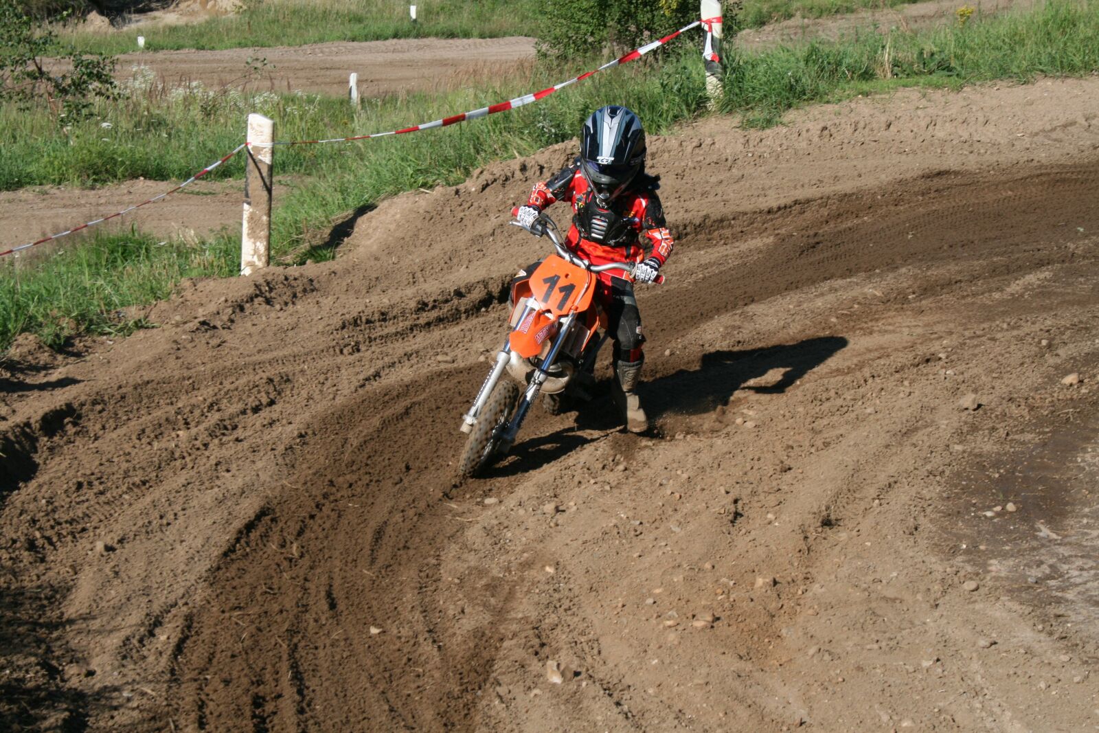 Canon EOS 400D (EOS Digital Rebel XTi / EOS Kiss Digital X) sample photo. Motocross, race, cross photography
