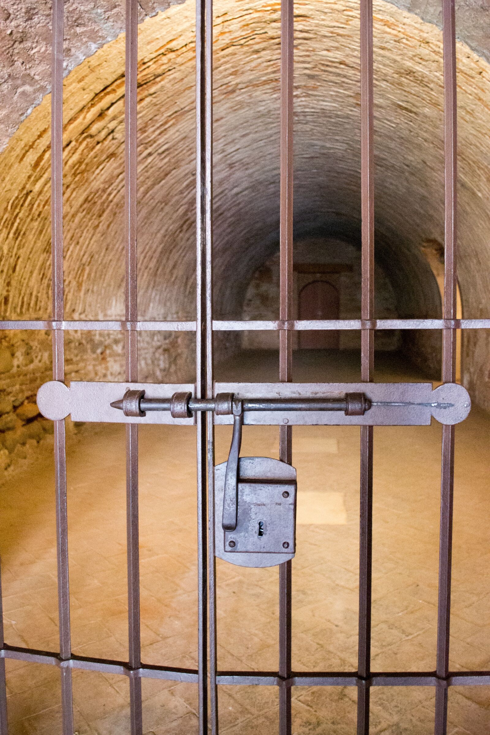 Nikon D3100 sample photo. Dungeon, imprisoned, prison photography