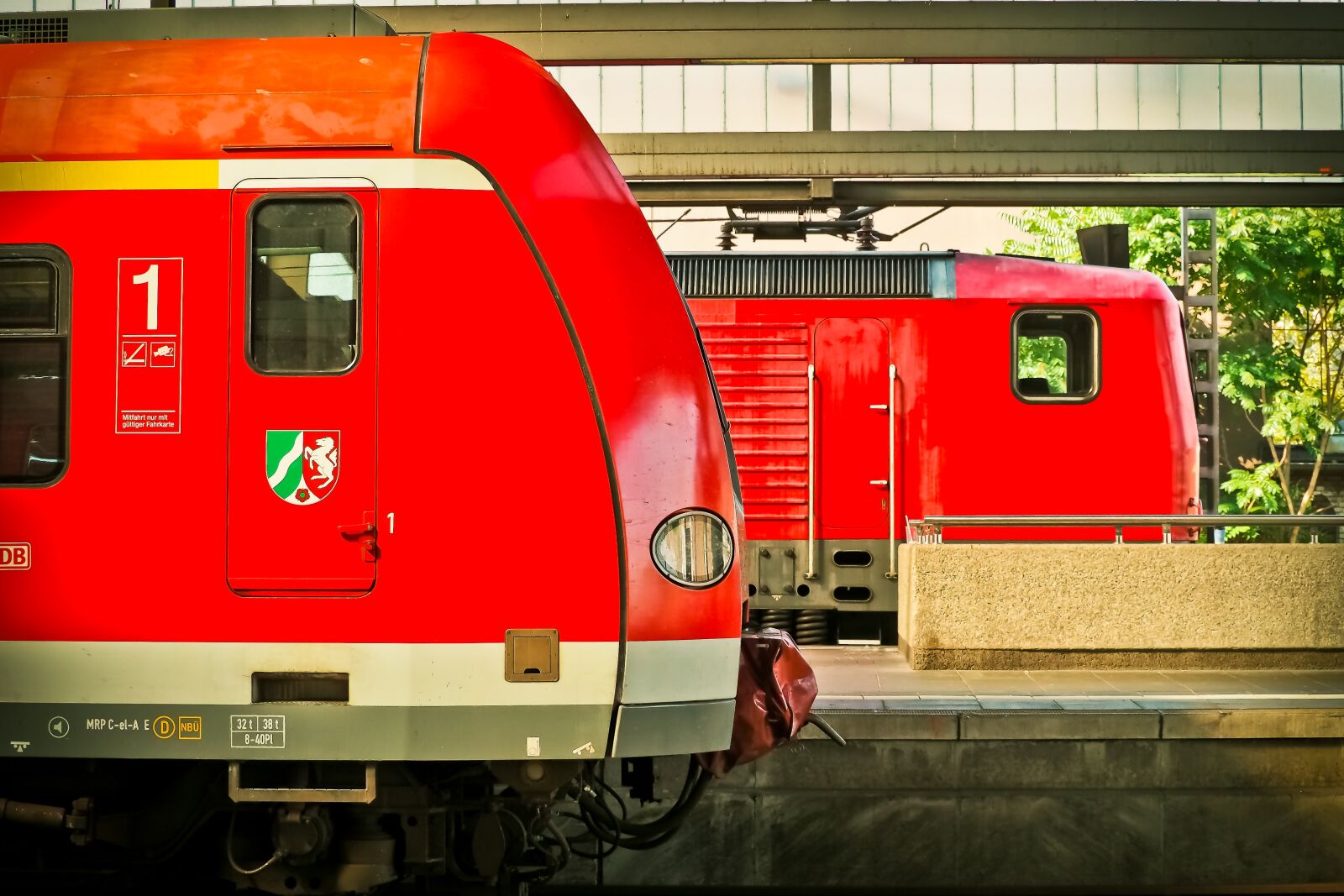 Olympus OM-D E-M10 sample photo. Railway, train, s bahn photography