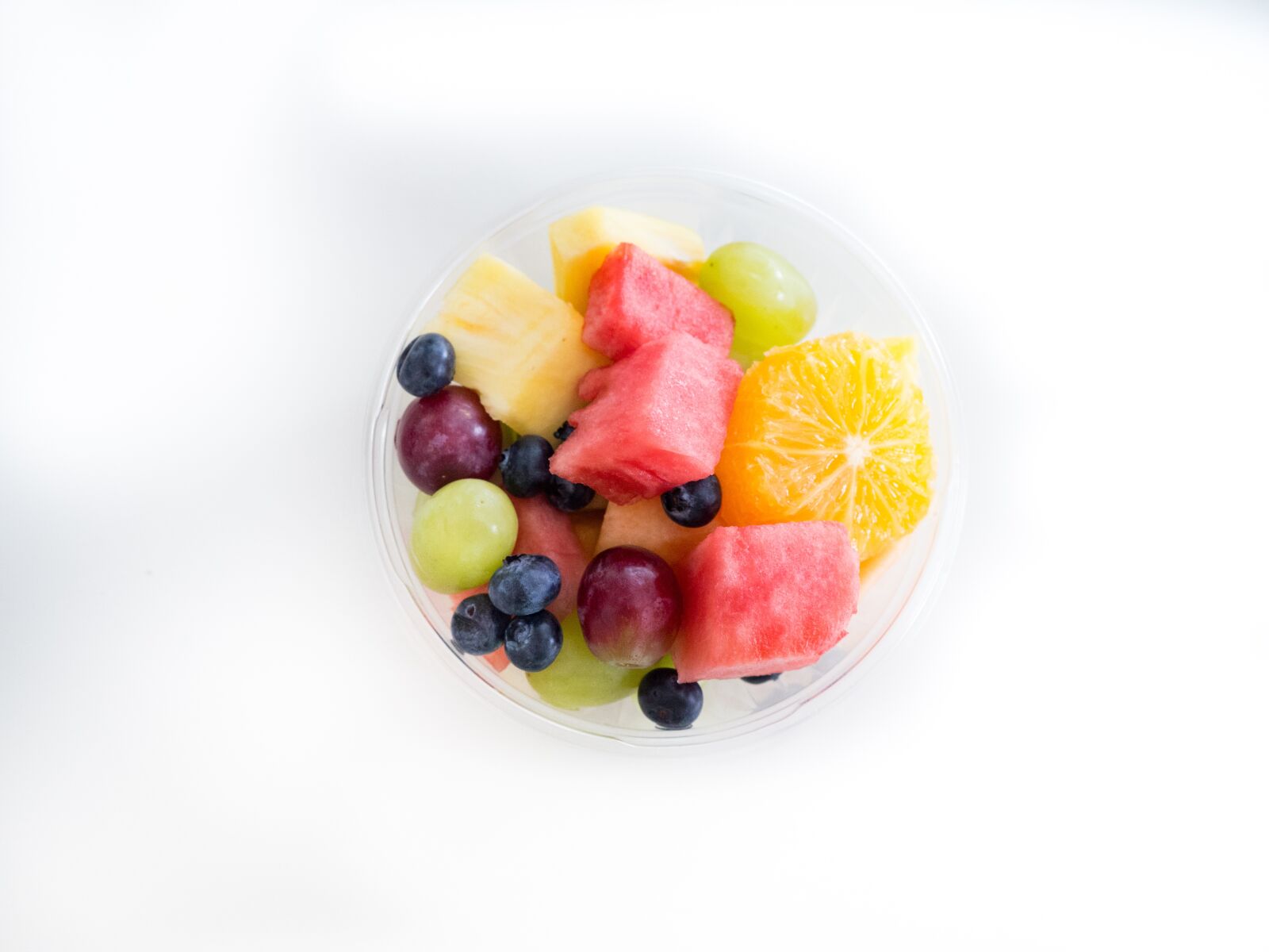 Olympus OM-D E-M10 sample photo. Fruit salad, fruits, cup photography