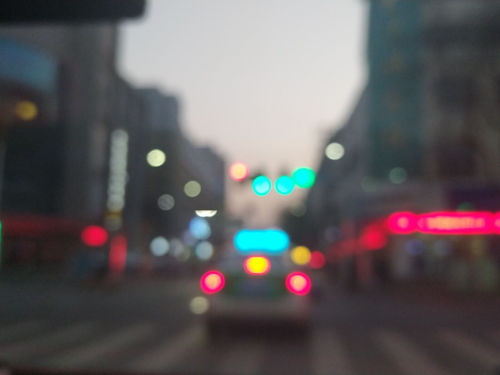 Xiaomi Redmi Note 8 sample photo. Blurred background, lamp, city photography
