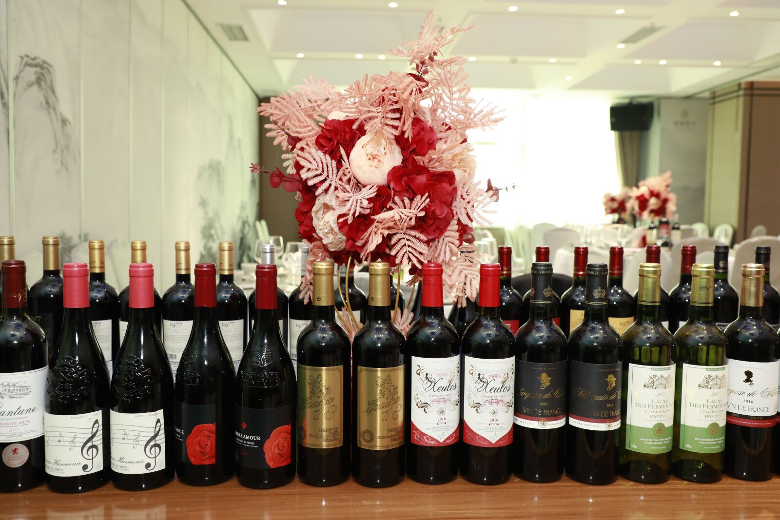 Canon EF 24-105mm F4L IS II USM sample photo. Wine, show, arrange photography