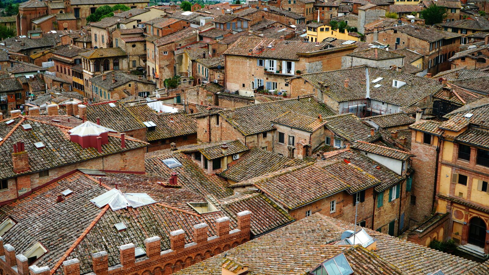 Sony Alpha NEX-6 sample photo. Siena, roof, village photography