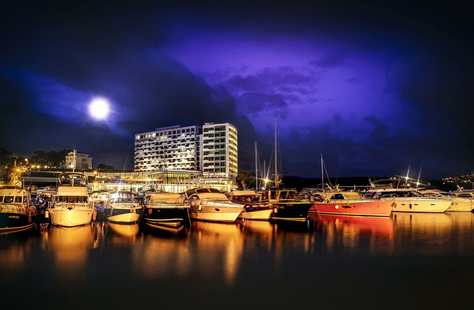 Nikon D3S sample photo. Night, city, cityscape photography