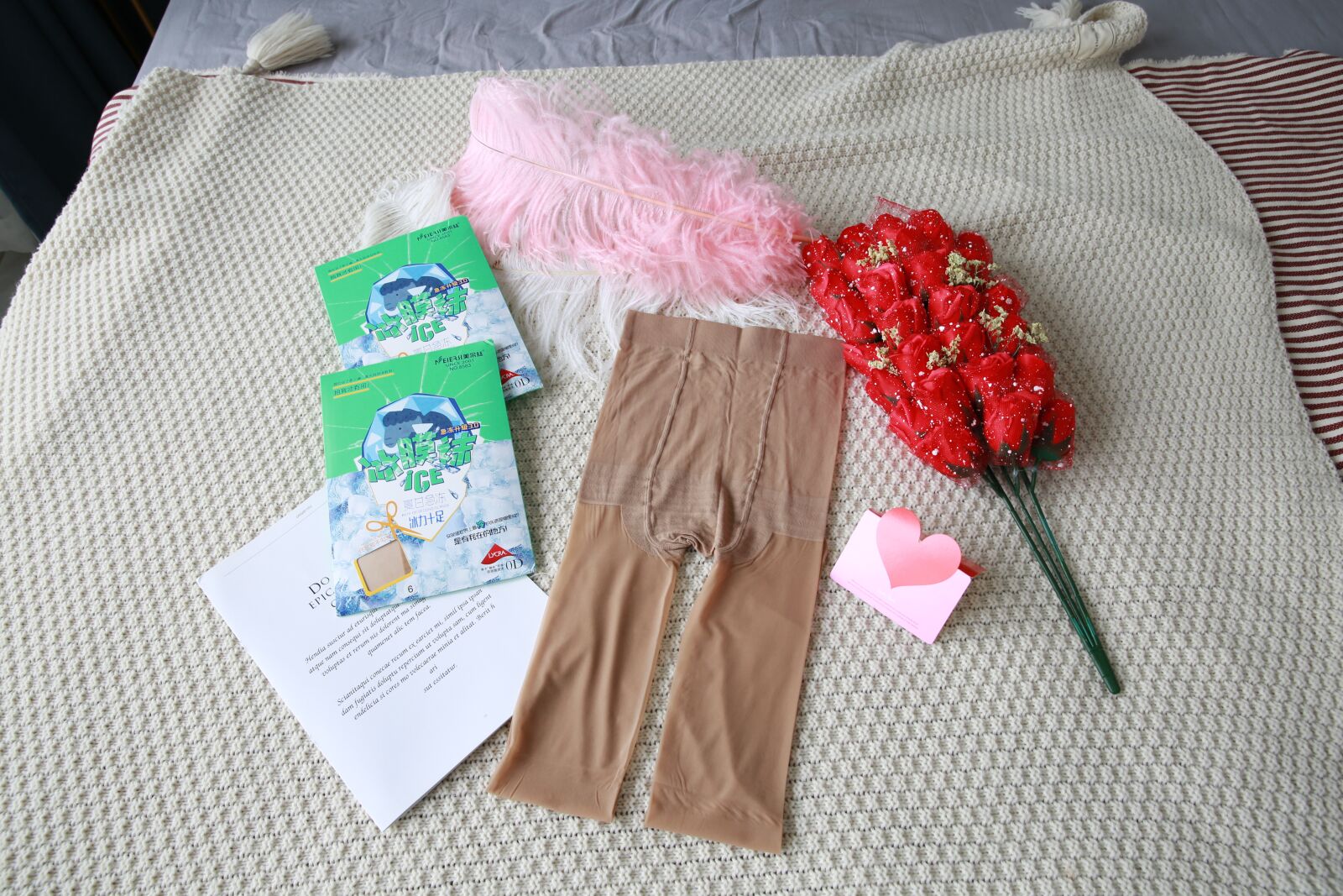 Canon EF 24-70mm F2.8L II USM sample photo. Pose, stockings, flowers photography