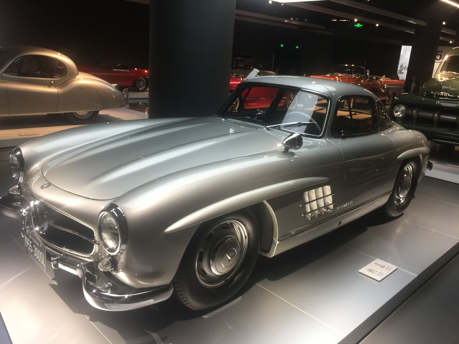 iPhone 6 Plus back camera 4.15mm f/2.2 sample photo. Vintage, cars, mercedes photography