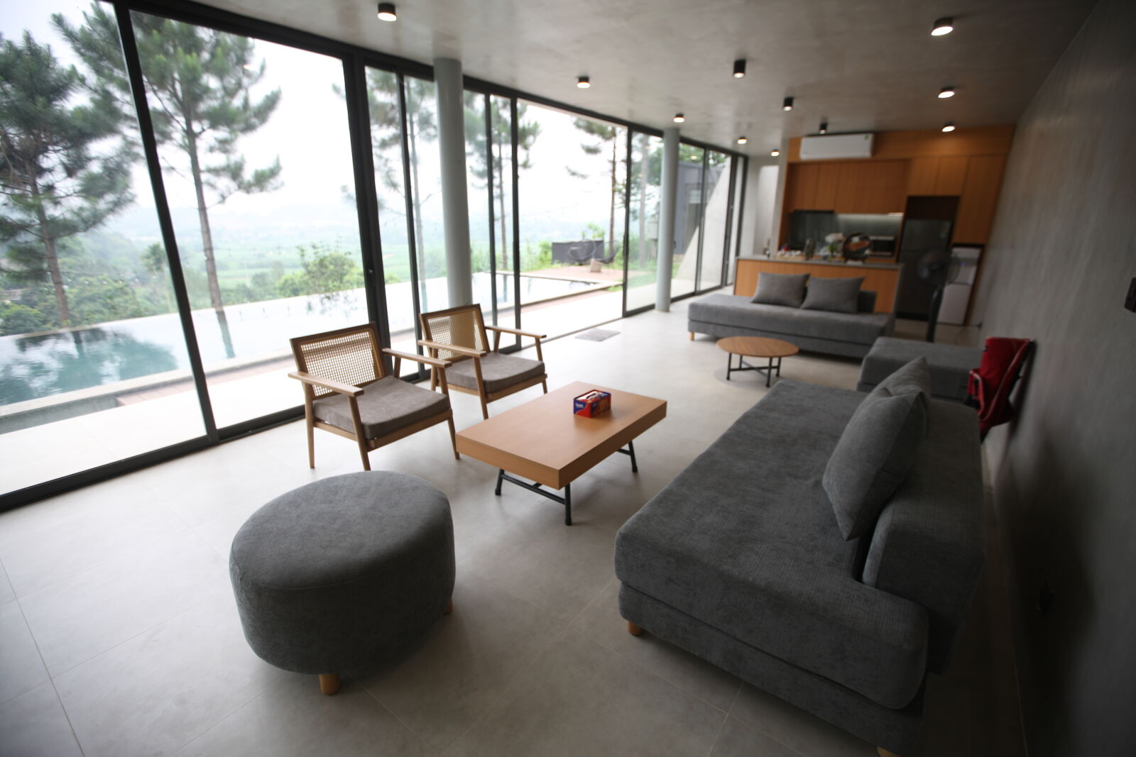 Canon EF 16-35mm F2.8L II USM sample photo