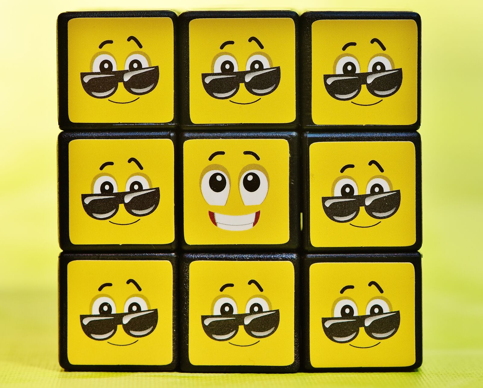 Nikon D7200 sample photo. Cube, smilies, funny photography
