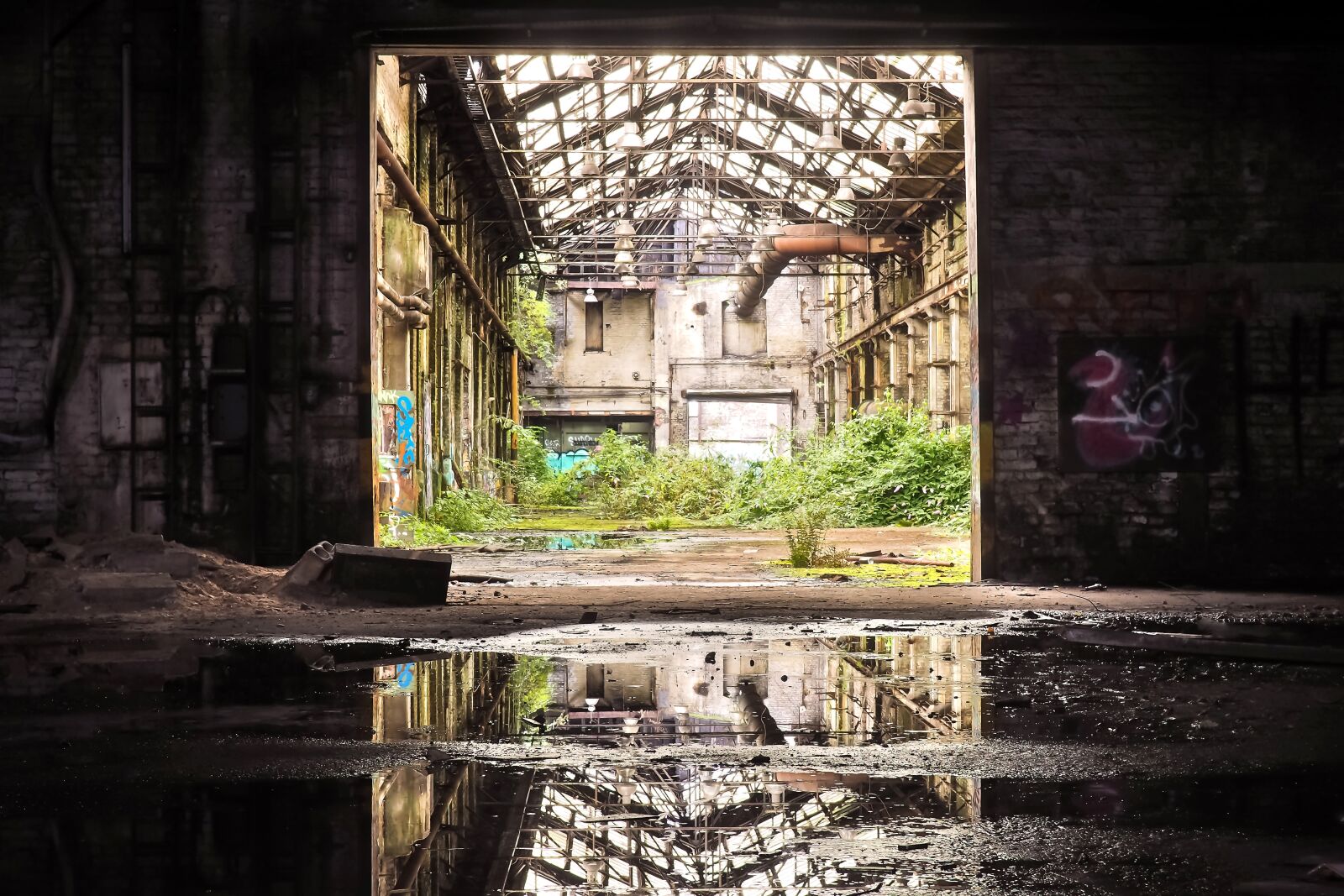 Olympus OM-D E-M10 sample photo. Lost places, rooms, abandoned photography