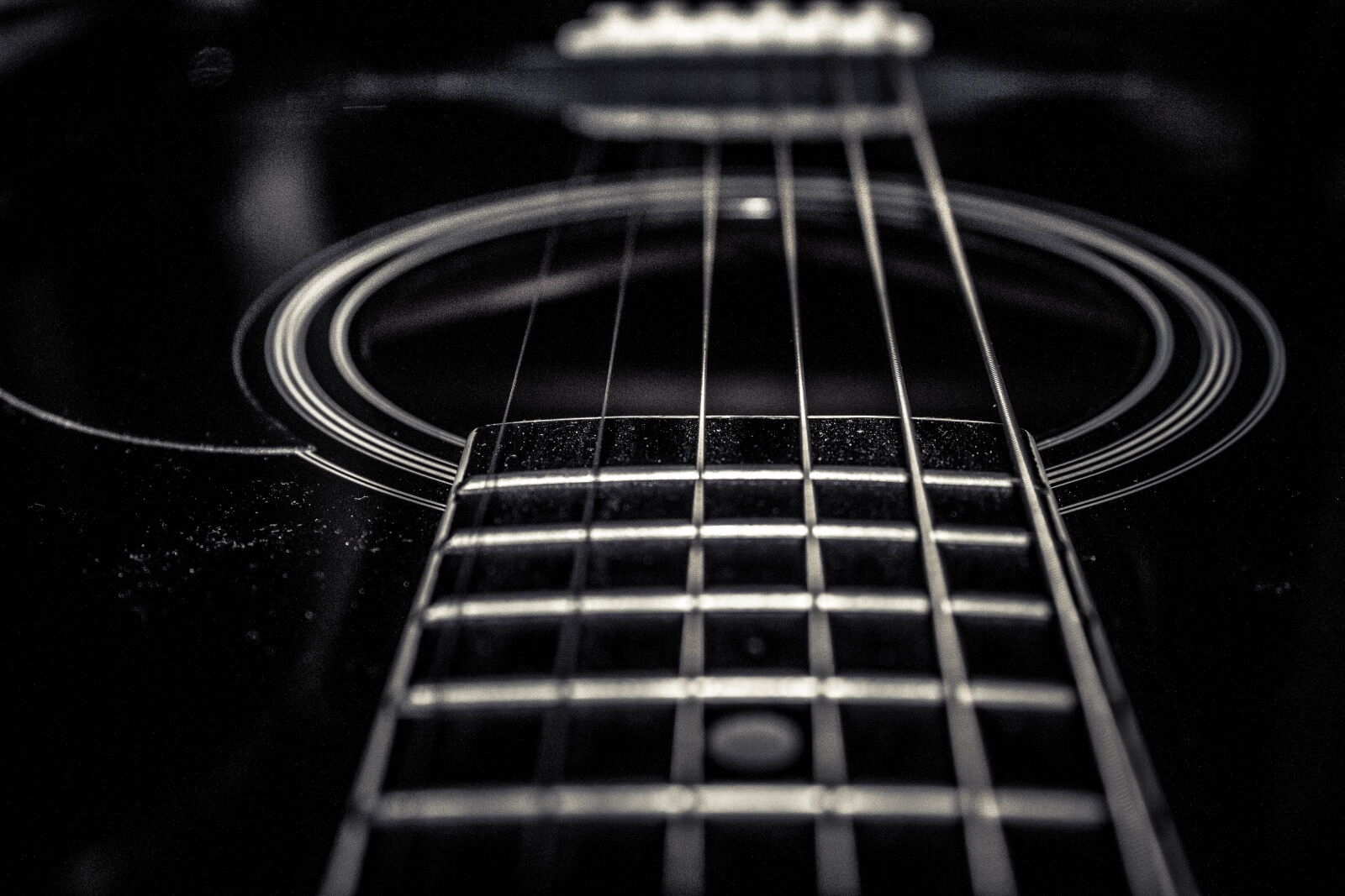Canon EOS 1200D (EOS Rebel T5 / EOS Kiss X70 / EOS Hi) sample photo. Acoustic, guitar, black, and photography