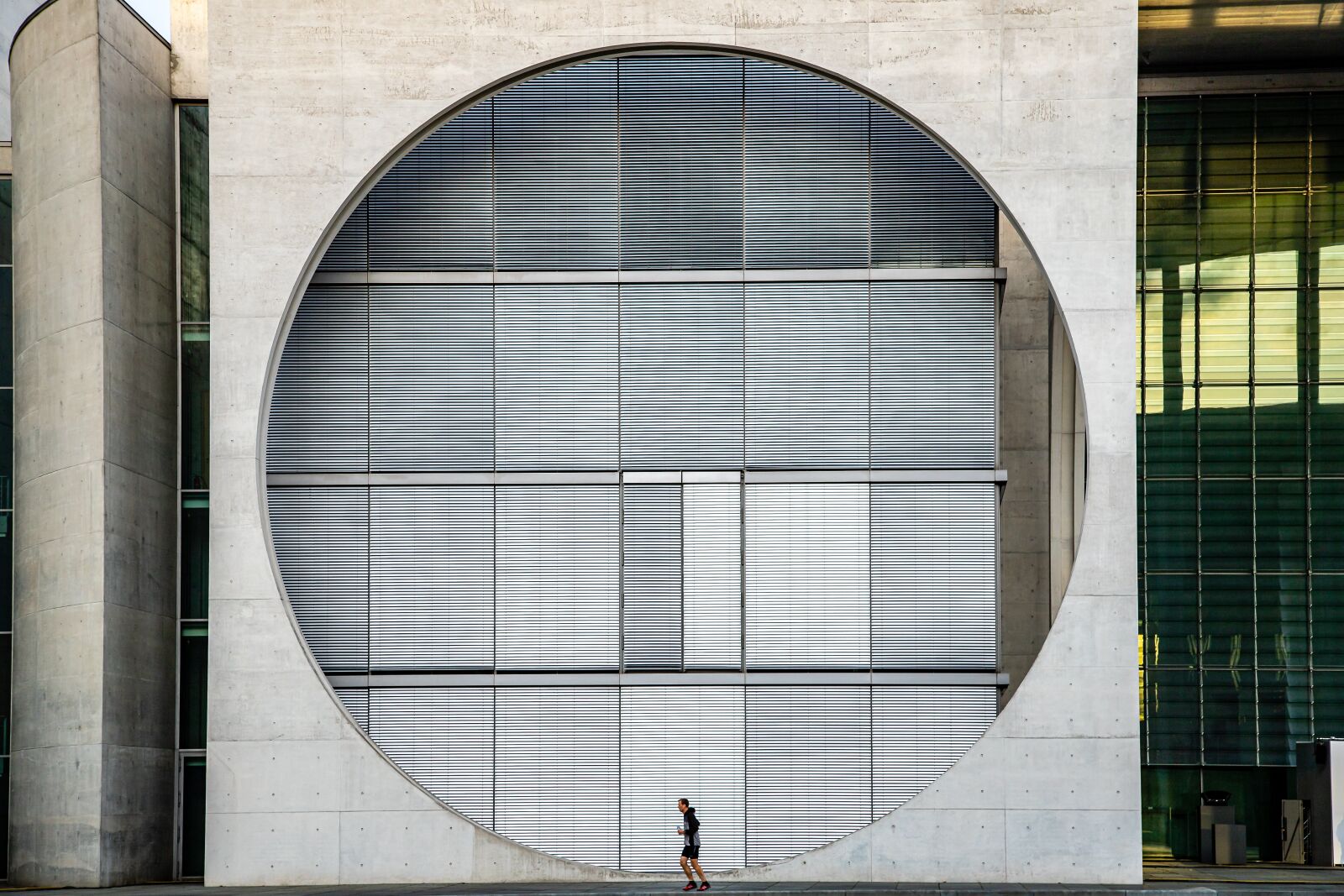 Canon EOS 6D Mark II sample photo. Berlin, germany, government district photography