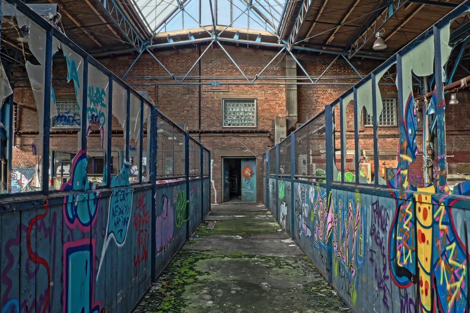 Olympus OM-D E-M10 sample photo. Lost places, pforphoto, old photography