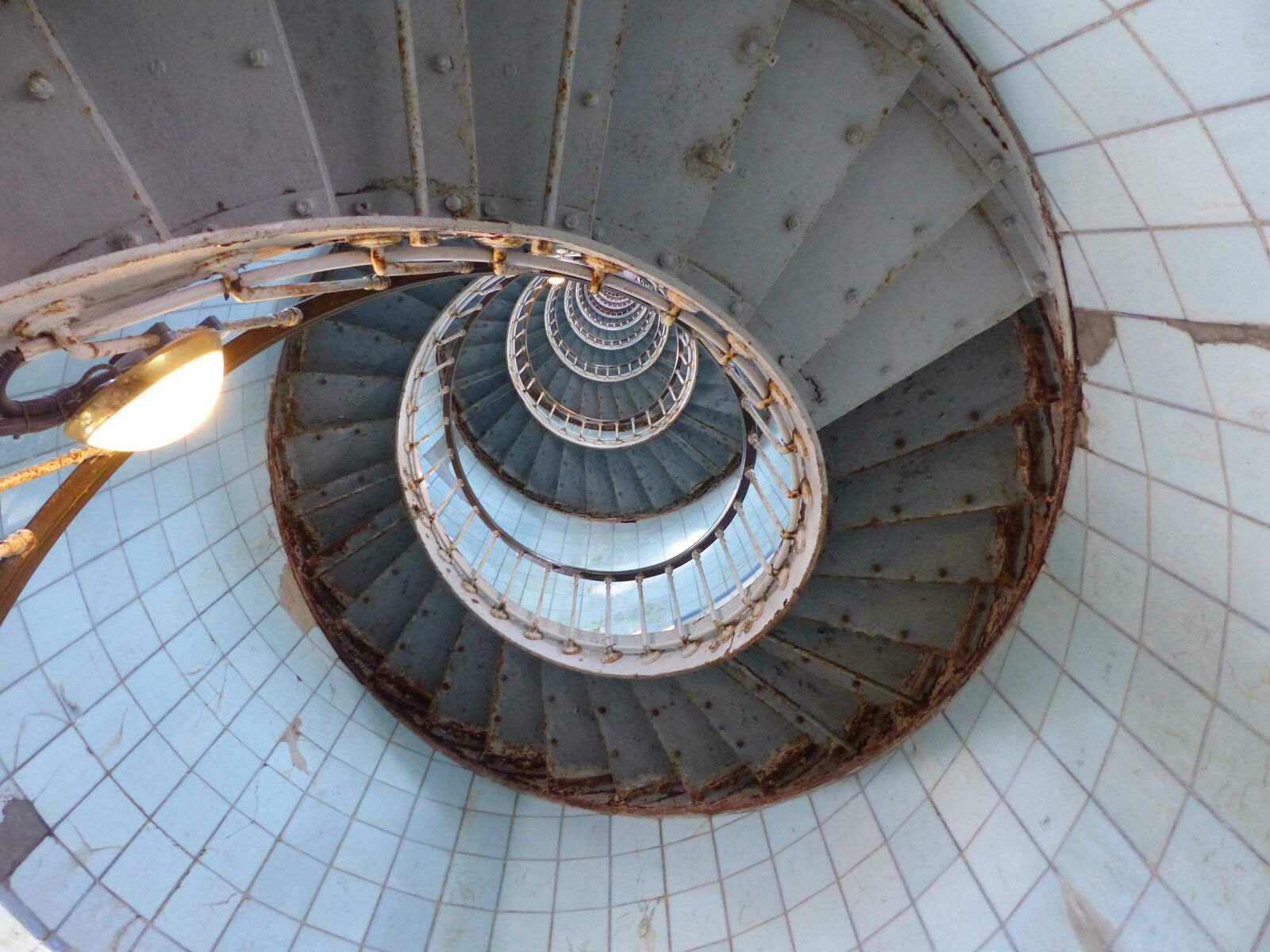Panasonic Lumix DMC-FZ200 sample photo. Staircase, staircase spiral, france photography
