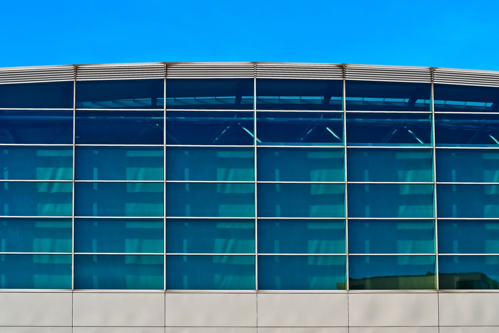 Olympus OM-D E-M10 sample photo. Architecture, building, facade photography