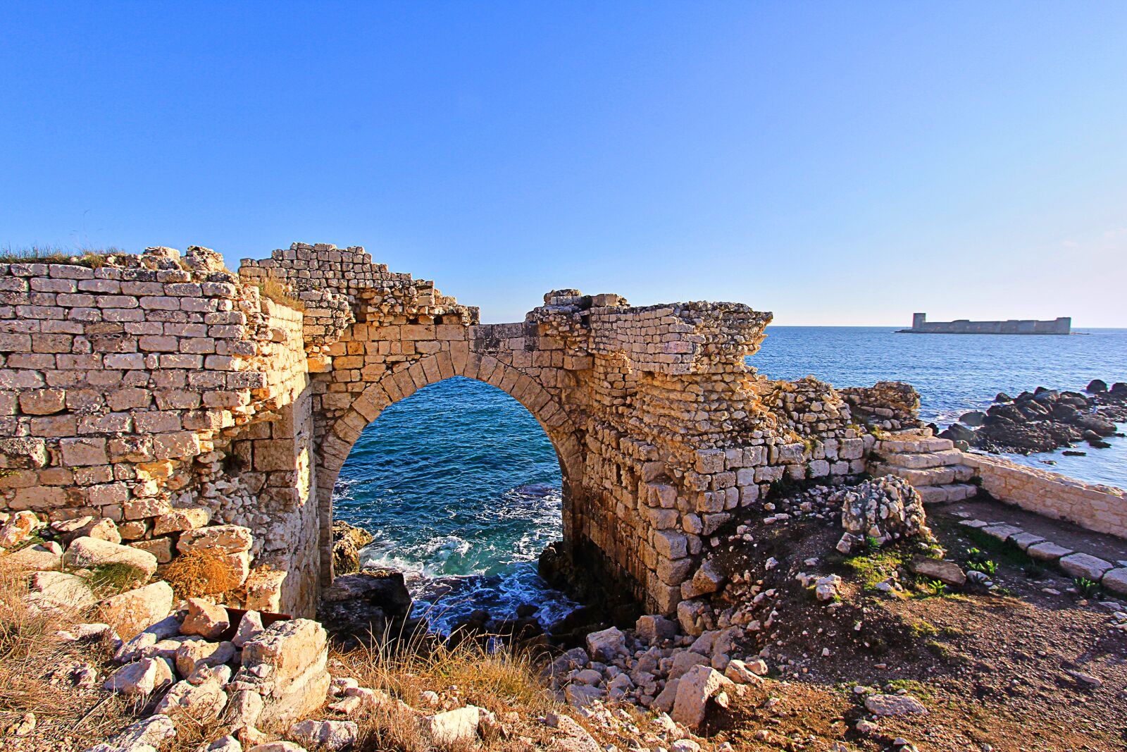 Canon EOS 60D sample photo. Myrtle, girls castle, silifke photography