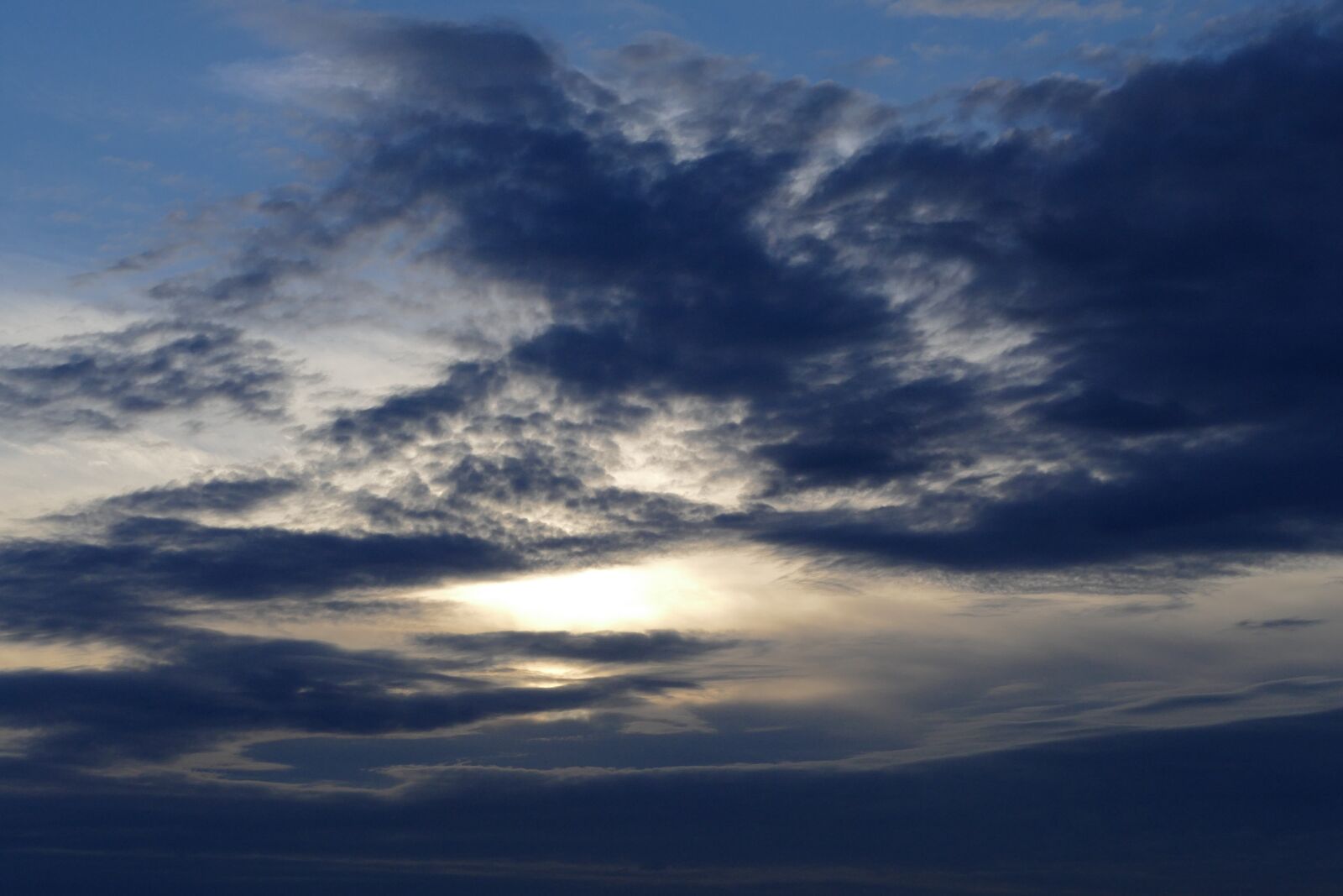 Panasonic Lumix DMC-FZ1000 sample photo. Sky, clouds, the sky photography