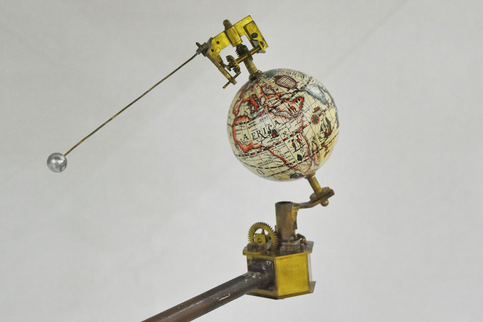 Nikon D5500 sample photo. Geography, globe, map, solar photography