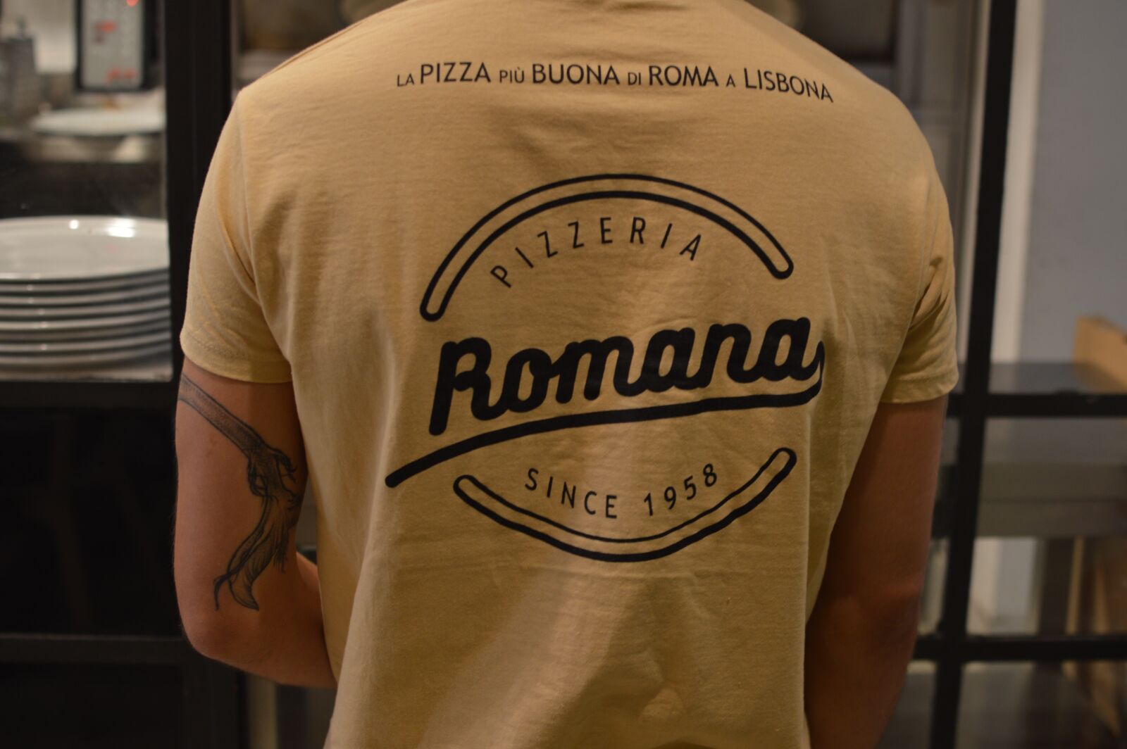 Nikon D3200 sample photo. The roman, rome, pizzeria photography
