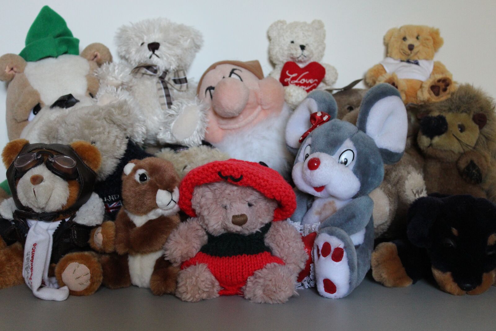 Canon EOS 650D (EOS Rebel T4i / EOS Kiss X6i) sample photo. Toys, soft, adorable photography