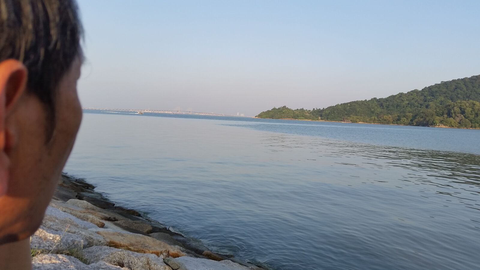 Samsung Galaxy S5 sample photo. Looking, calm, sea photography