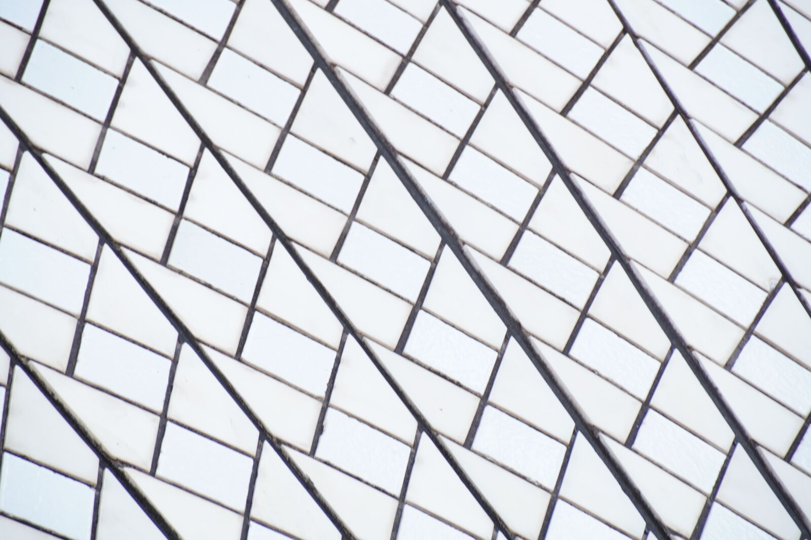 Sony DT 18-200mm F3.5-6.3 sample photo. Pattern, expression, geometric photography