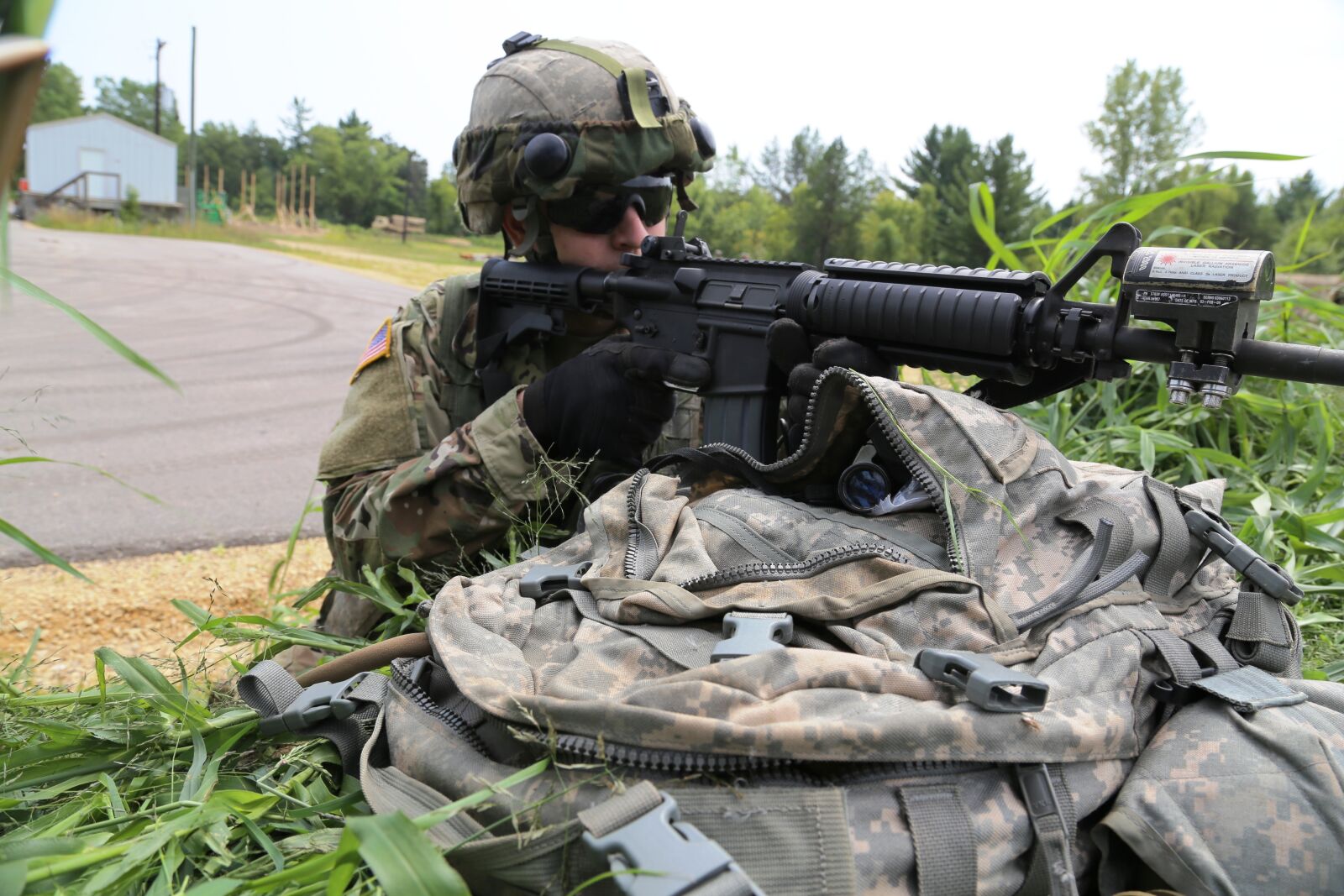 Canon EOS 6D + Canon EF 24-105mm F4L IS USM sample photo. Soldiers, firearm, military photography