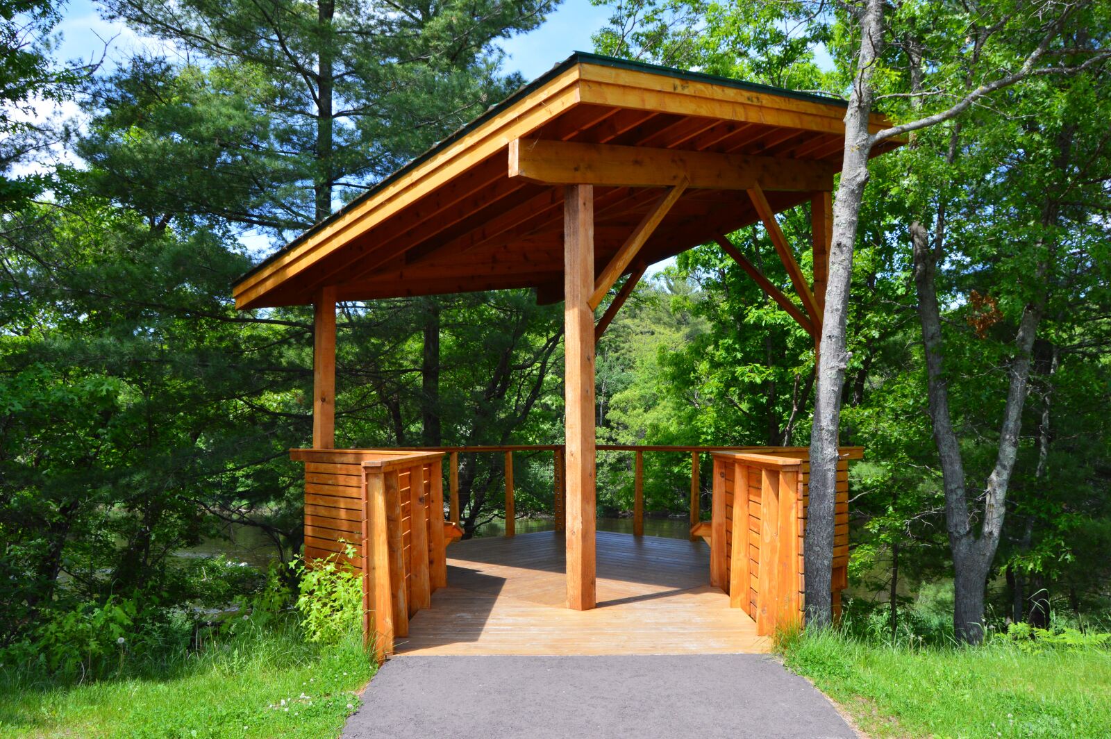 Nikon D3200 sample photo. Kiosk, nature, cedar photography