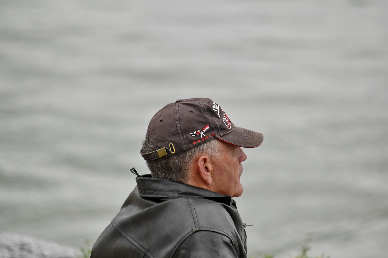 Nikon D5500 sample photo. Hat, side view, water photography