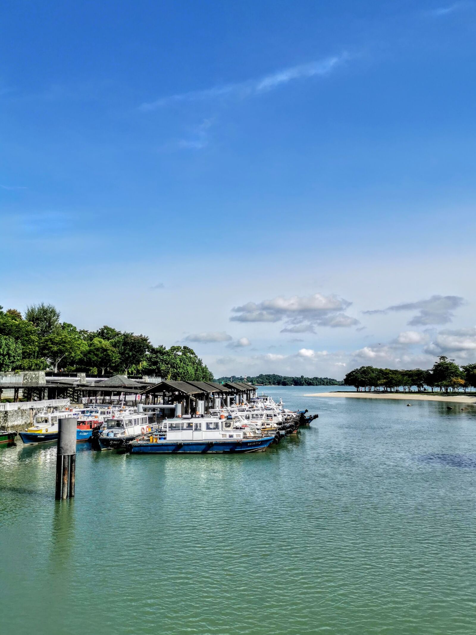 HUAWEI LYA-L29 sample photo. Beach, singapore, clouds photography