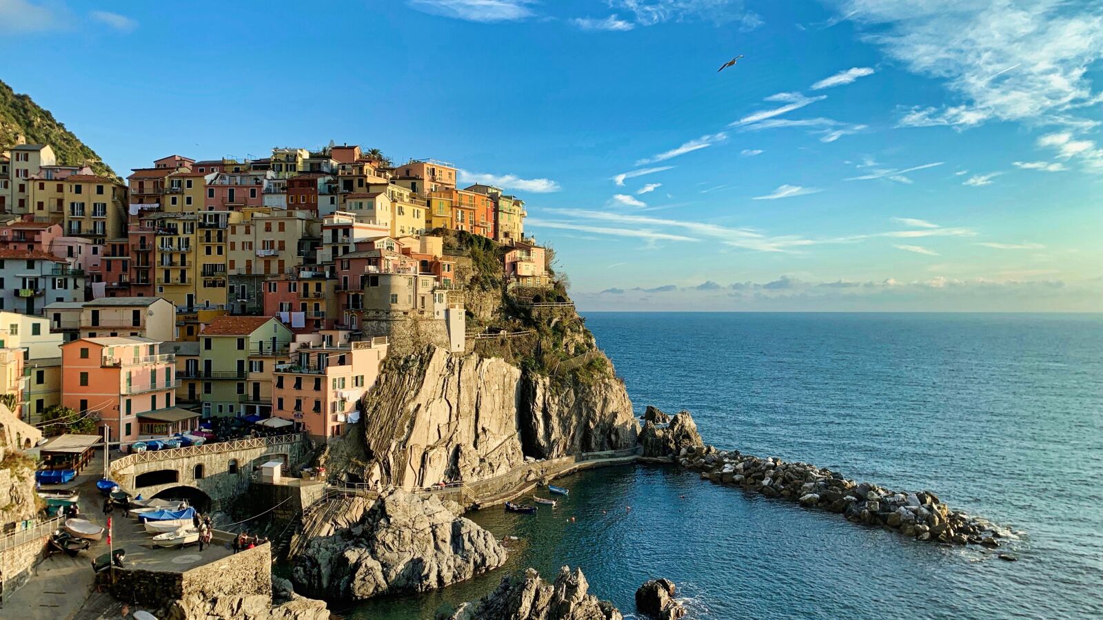 iPhone XS Max back dual camera 4.25mm f/1.8 sample photo. Cinque terre, manarola, italy photography