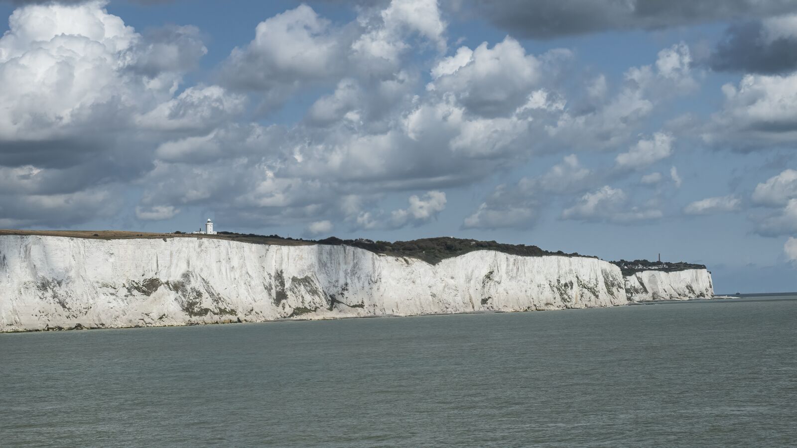 Olympus OM-D E-M5 II + Olympus M.Zuiko Digital ED 12-40mm F2.8 Pro sample photo. White kliff, dover, england photography