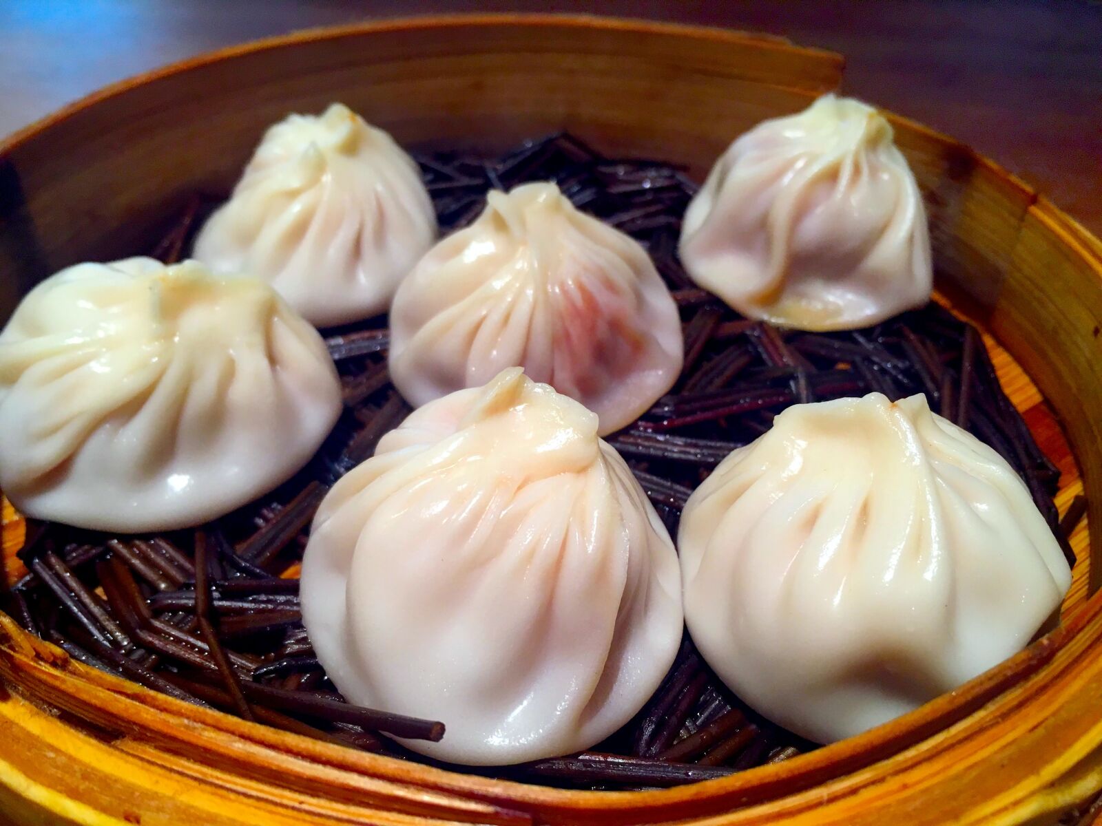 iPhone SE back camera 4.15mm f/2.2 sample photo. Chinese dumpling, meat, shanghai photography