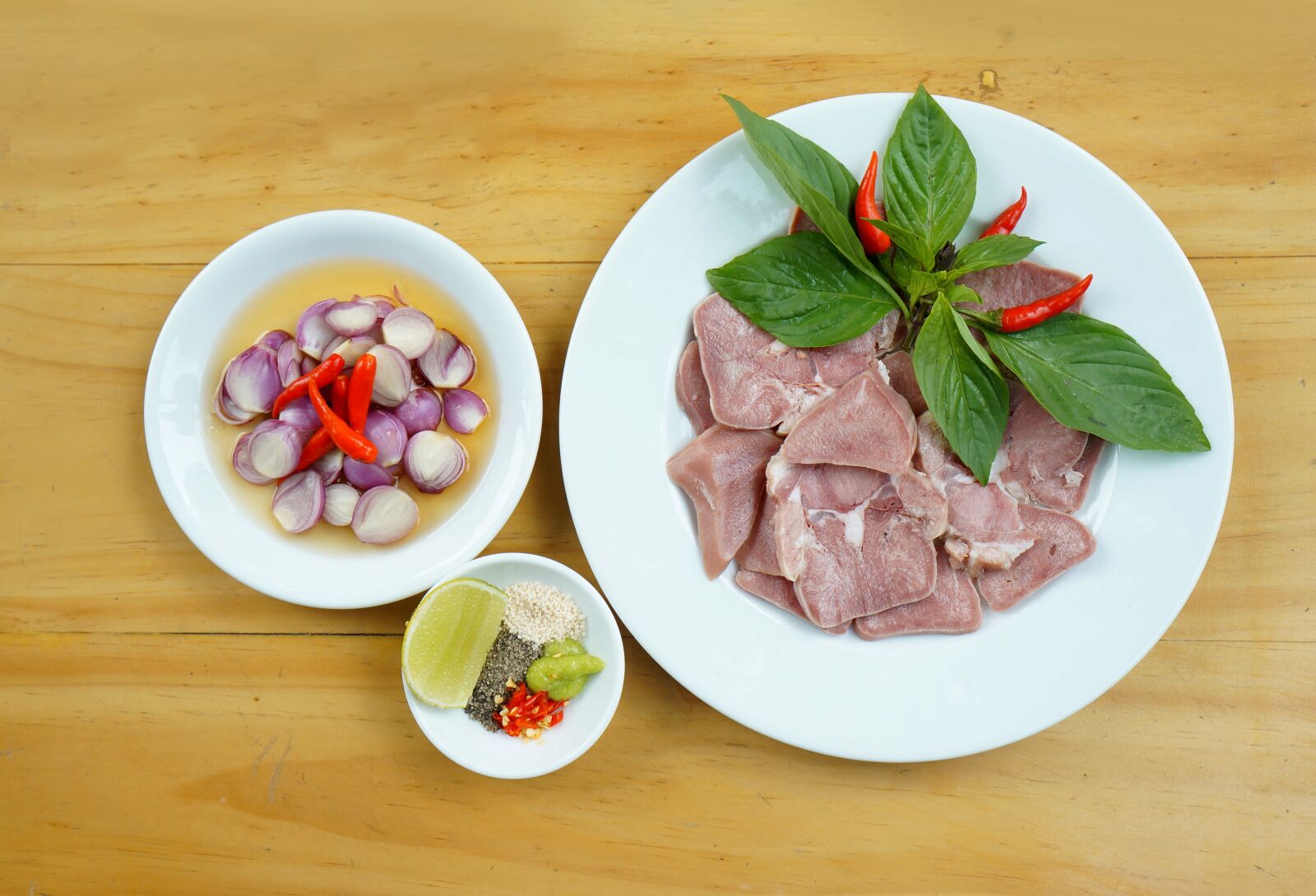 Sony Alpha NEX-F3 + Sony E 18-55mm F3.5-5.6 OSS sample photo. Food, pork tongue, vegetables photography