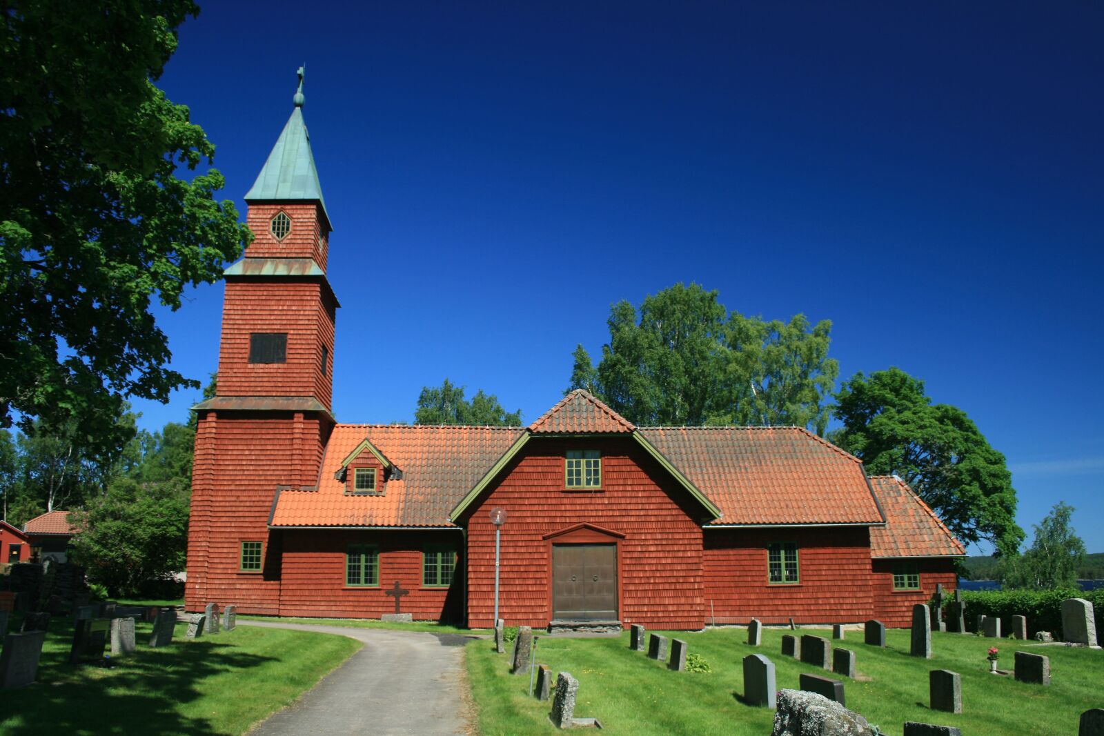 Canon EOS 400D (EOS Digital Rebel XTi / EOS Kiss Digital X) sample photo. Architecture, wooden church, sweden photography