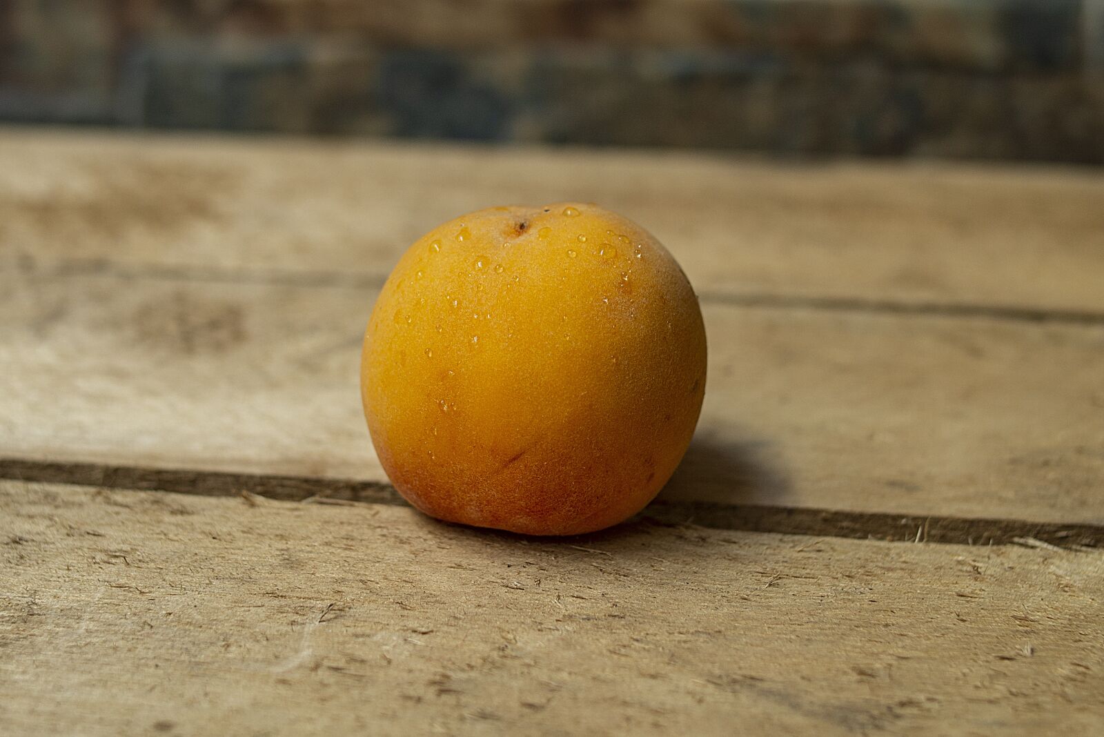Nikon D600 sample photo. Peach, fruit, vitamins photography