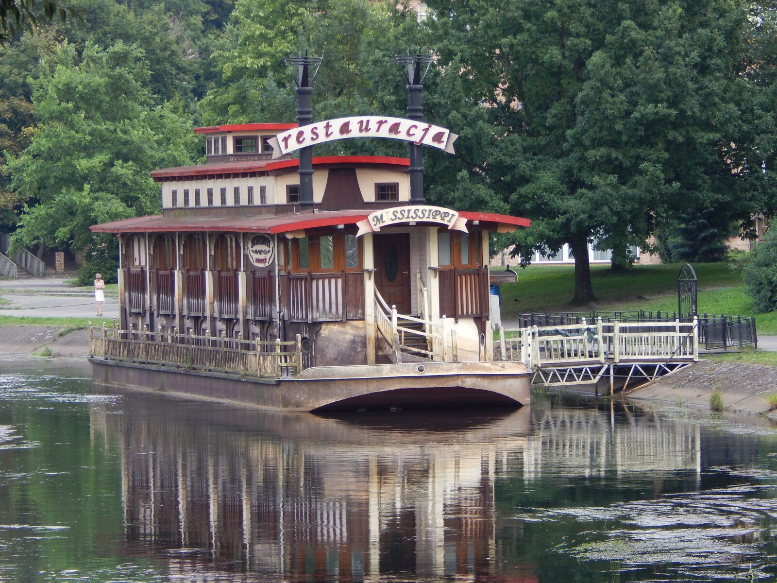 Nikon Coolpix L820 sample photo. Boat, the barge, house photography