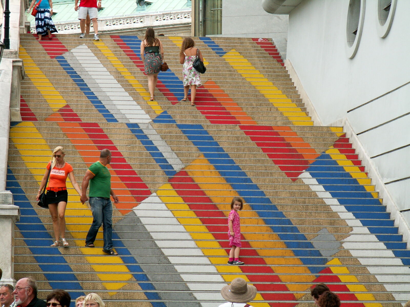 KONICA MINOLTA DiMAGE Z3 sample photo. Stairway, wien photography