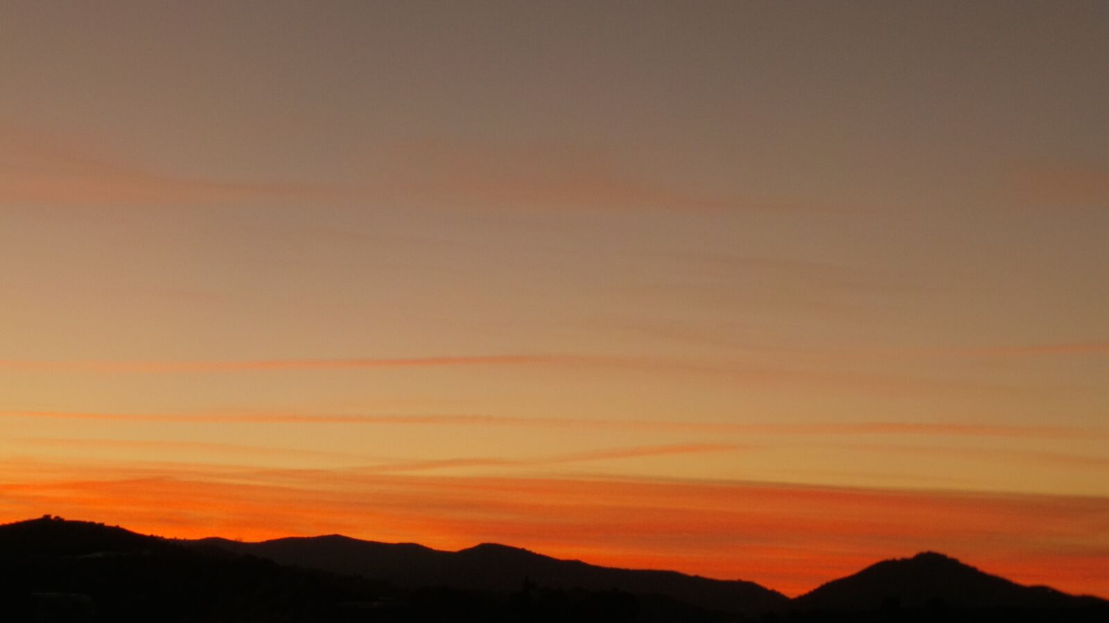Samsung EK-GC100 sample photo. Landscape, silhouette, twilight photography