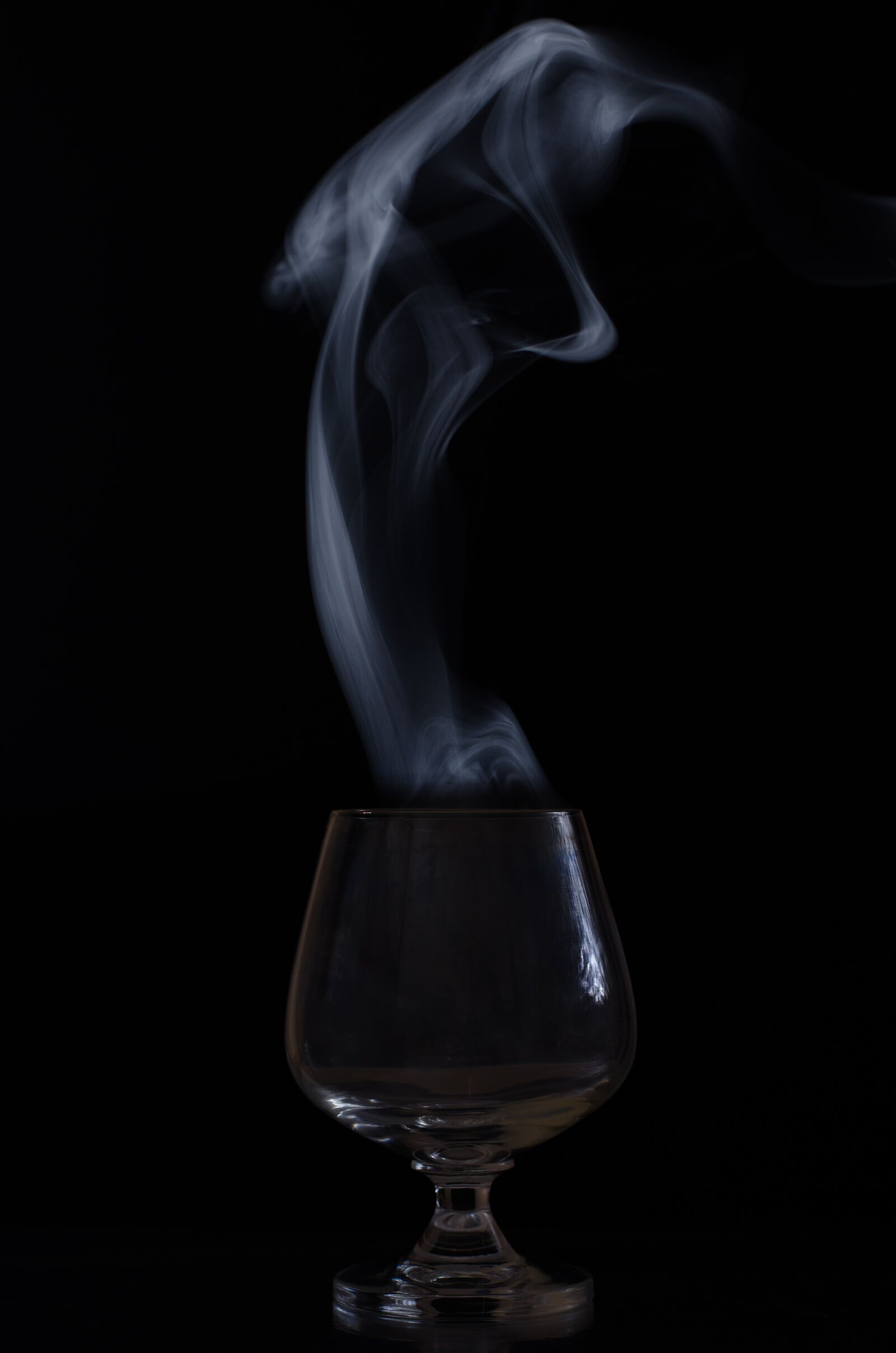 Nikon D5100 sample photo. Glass, smoke, whisky photography