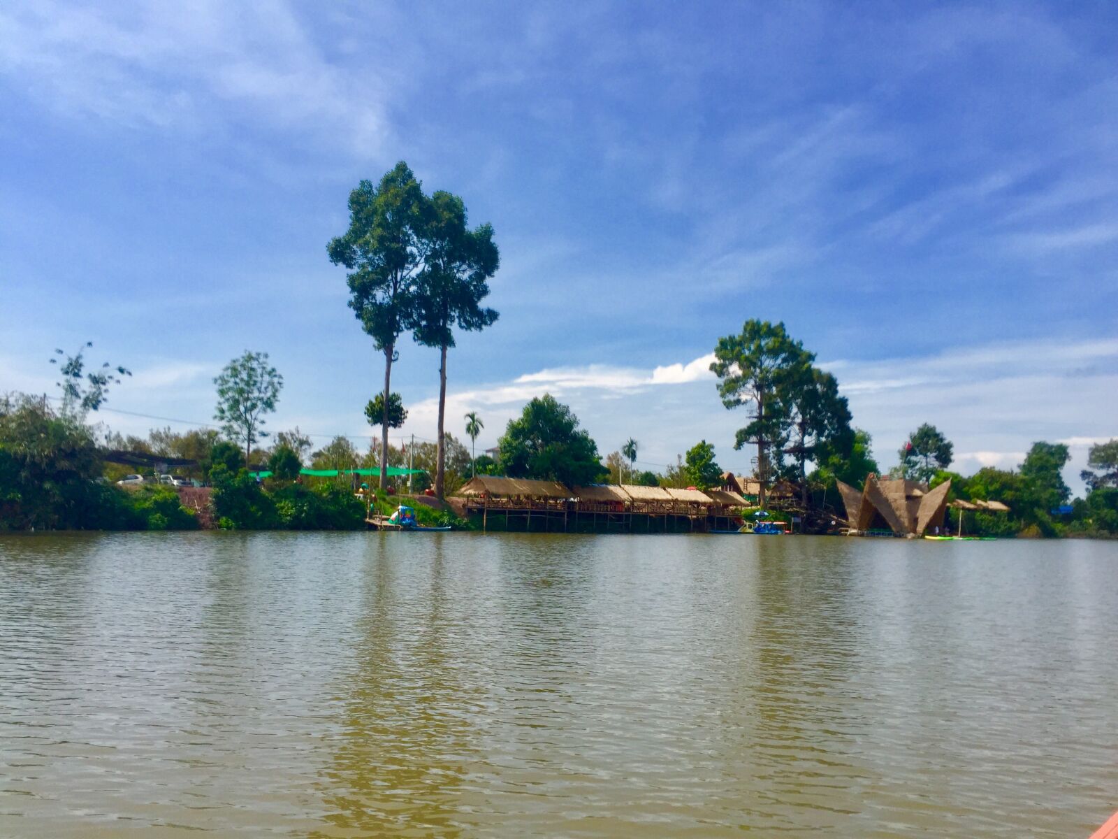 iPhone 6 Plus back camera 4.15mm f/2.2 sample photo. River photography