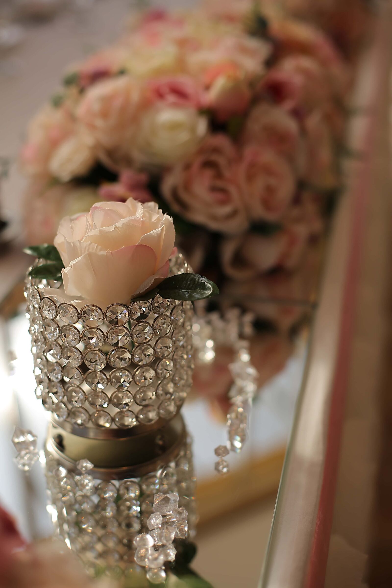 Canon EOS 5D Mark III + Canon EF 50mm F1.4 USM sample photo. Vase, crystal, decoration, bouquet photography